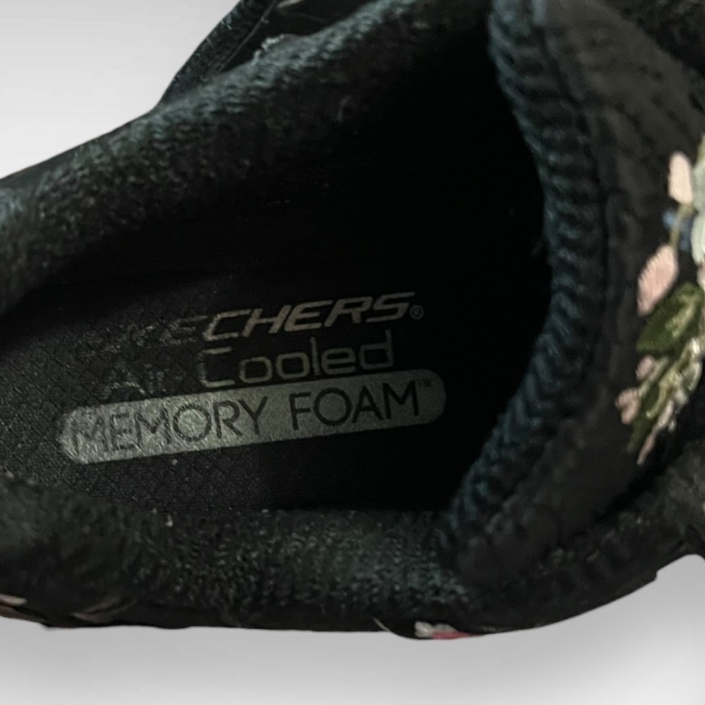 SKECHERS D'Lites Bright Blossoms Black Sneakers Floral‎ Embroidery Leather Upper - Picture 8 of 11